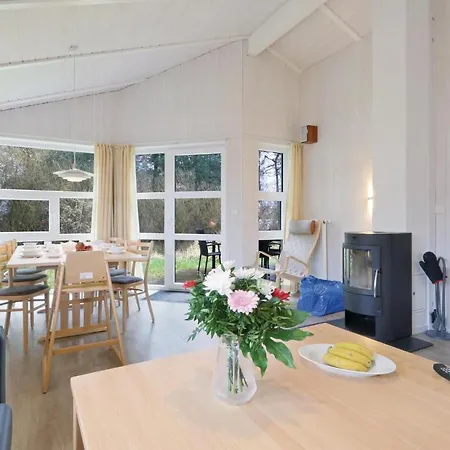 Holiday home Morgensonne 4 - Dorf 2 *